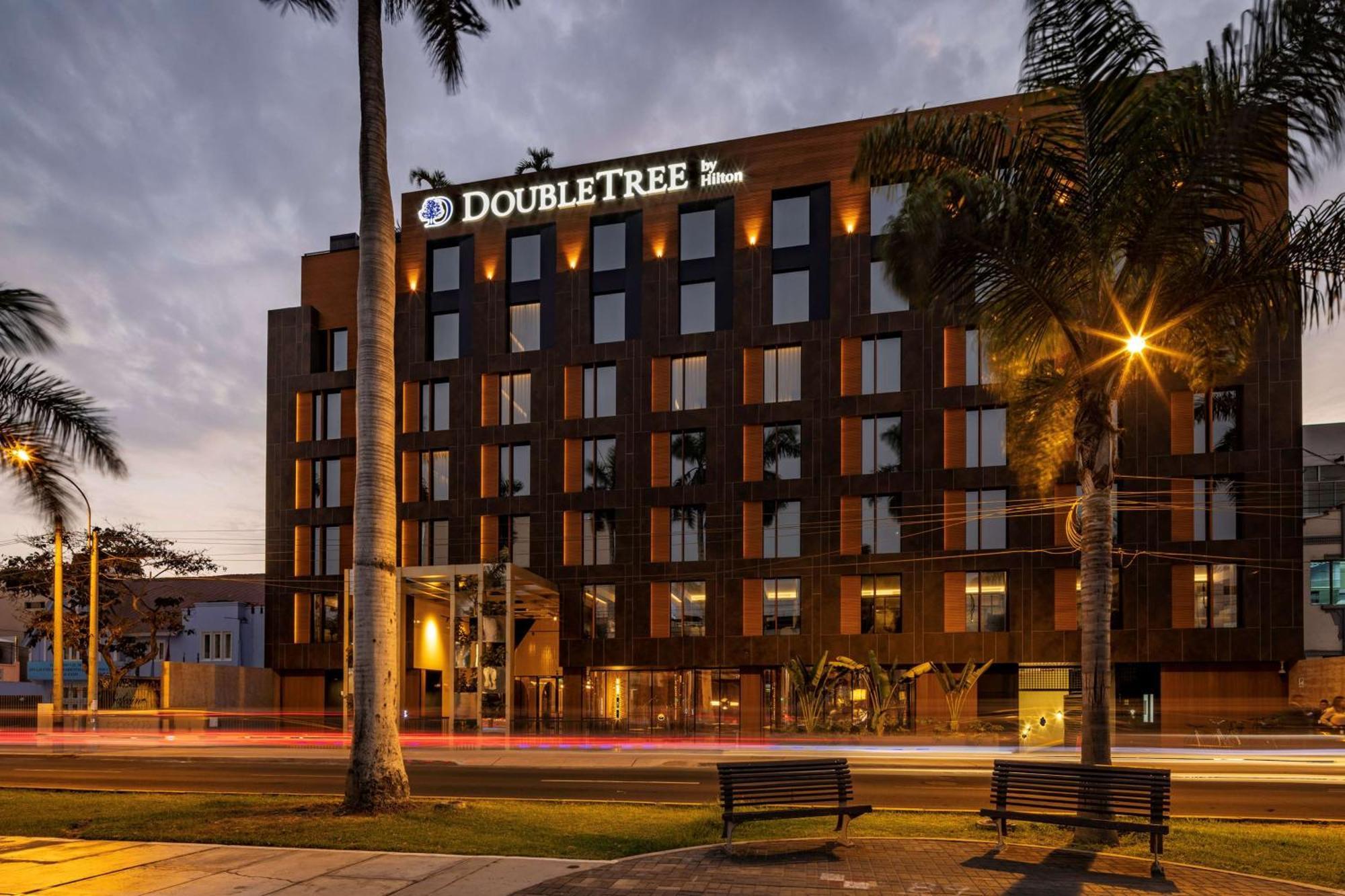 Doubletree By Hilton Lima San Isidro Hotell Exteriör bild