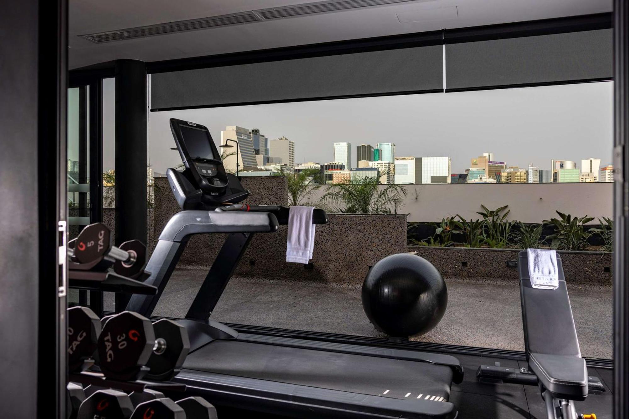 Doubletree By Hilton Lima San Isidro Hotell Exteriör bild