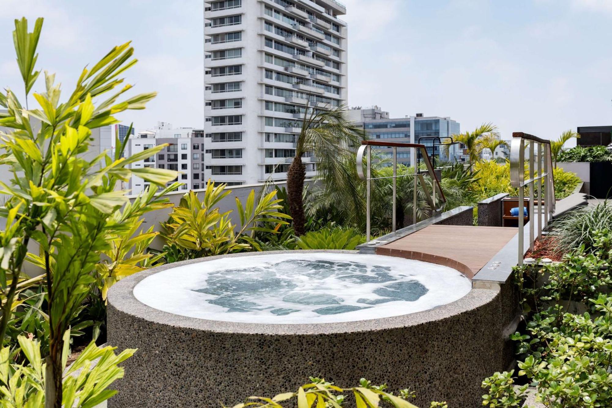 Doubletree By Hilton Lima San Isidro Hotell Exteriör bild